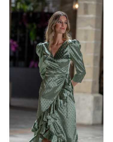 Zarina Verde Vestido: Elegancia en Cada Puntada