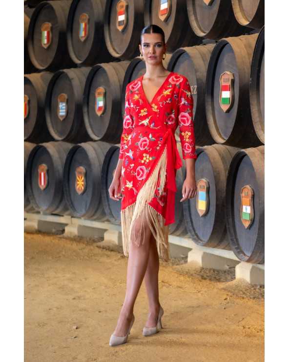 Vestido Alba Coral: Elegancia en Cada Puntada