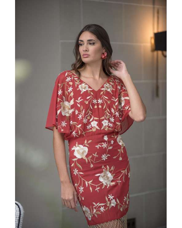 Vestido Jara Bordado, elegantey bohemi floral con Flecos Vestido Jara Bordado, elegantey bohemi floral con Flecos
