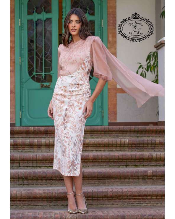 Vestido Elen, midi marron arrosado empolvado. Invitada Perfecta