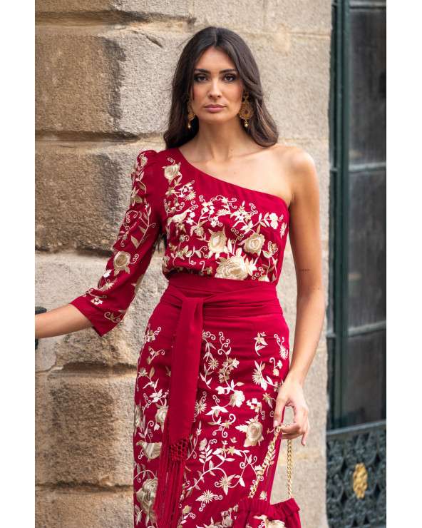 Conjunto flamenco Rojo bordado con flecos - Top Asimétrico y falda mid