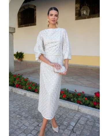 Conjunto Runa blanco bordado con manga francesa. Invitada de boda.