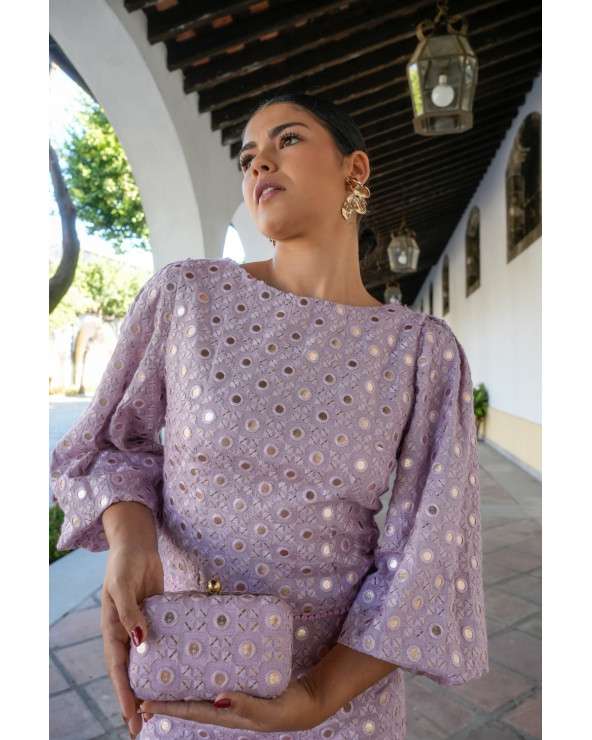 Conjunto Runa Lila bordado con manga abullonada
