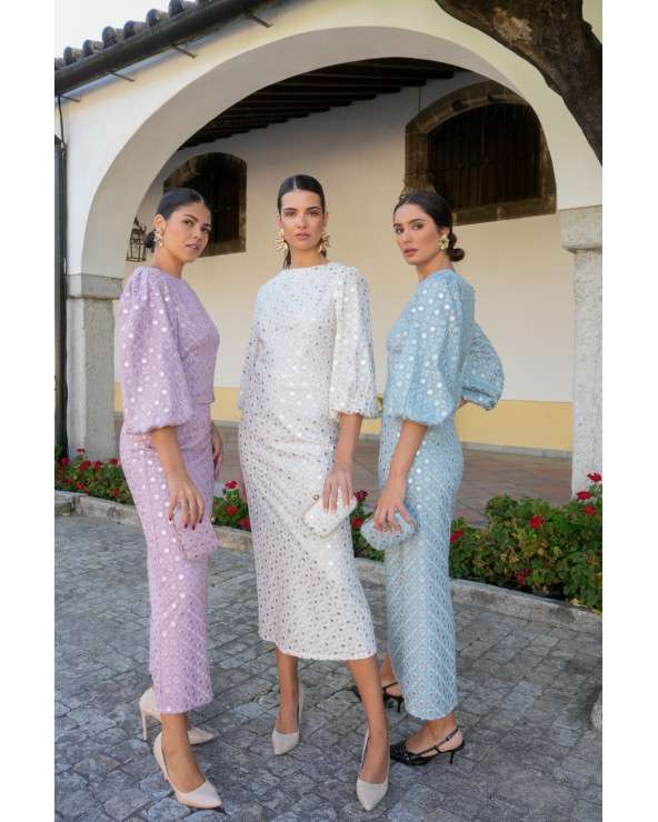Conjunto Runa Azul midi borado con manga francesa