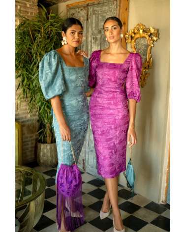 Vestido Ela midi buganvilla con manga abullonada. Invitada Elegante