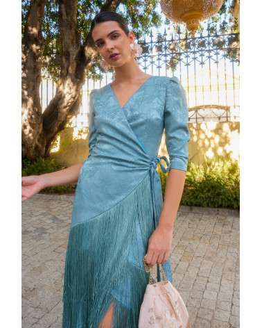 Vestido Elda Verde con flecos. Invitada Elegante.