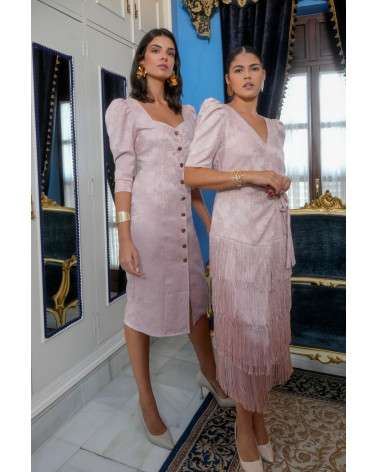 Vestido Dalia Nude brocado con flecos y escote cruzado