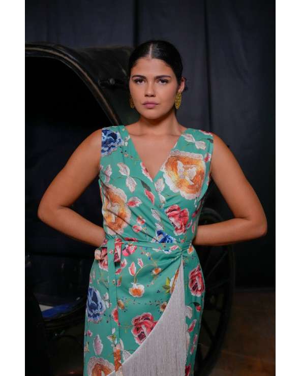 Vestido Cara estampado verde con flecos. Vestido invitada original.