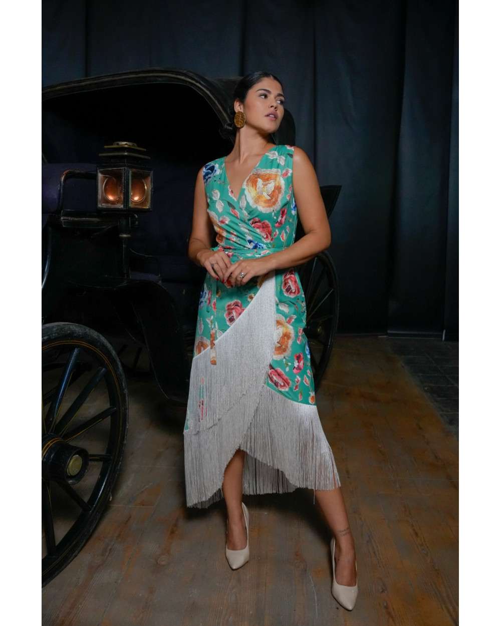 Vestido Cara estampado verde con flecos. Vestido invitada original.