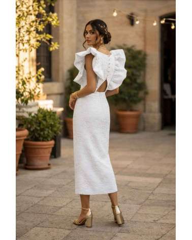 Vestido Amber Blacon con volantes y espalda abierta.