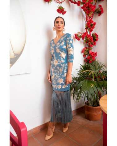 Vestido Cirque azul con flecos y bordado. Invitada elegante