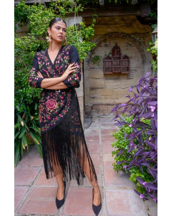 Vestido Olívia Negro bordado con flecos. Vestido Invitada
