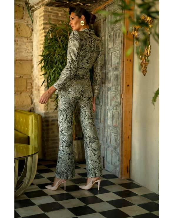 Conjunto Isabela Negro elegante mujer. Conjunto invitada