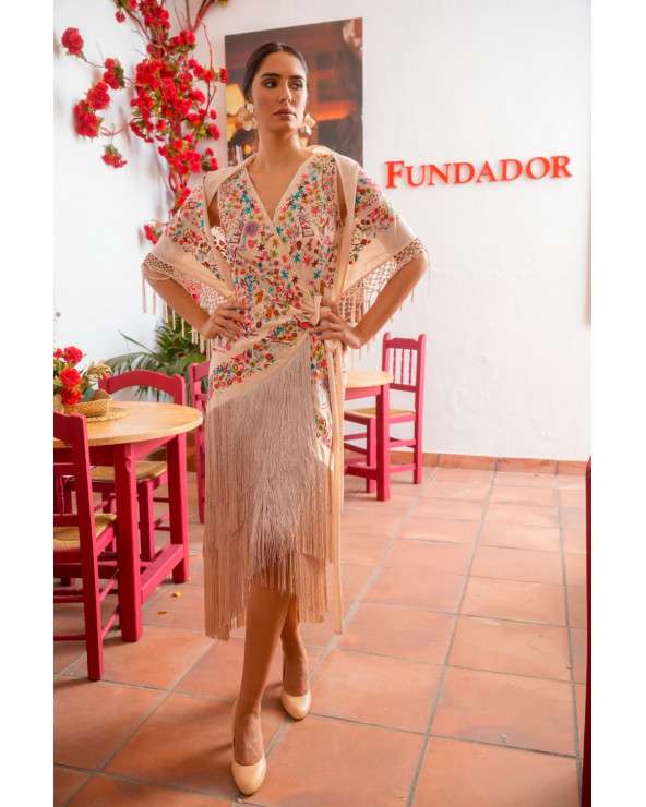 Vestido Mara Marfil con flecos bordado. Vestido invitada elegante
