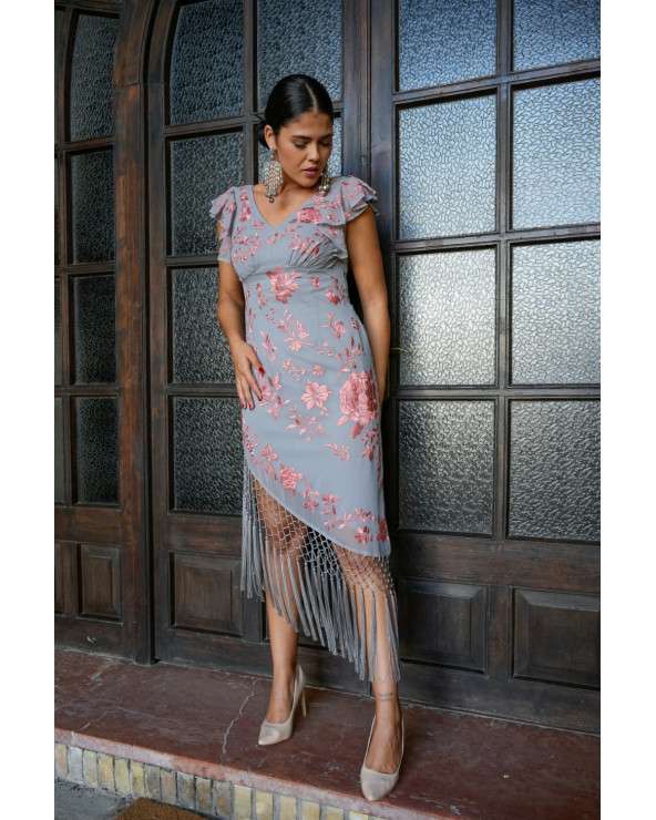 Vestido de Fiesta Bordado Gris Yael invitada elegante