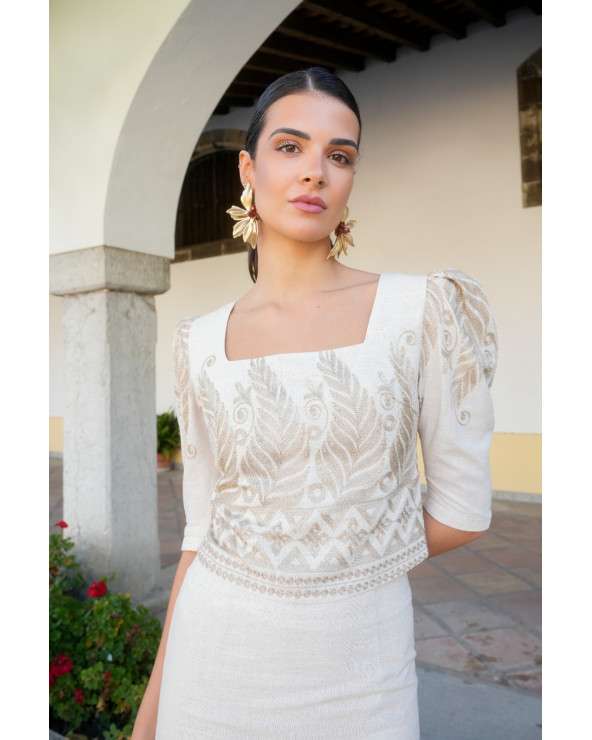 Conjunto Noura beige elegante con falda midi | Invitada boda