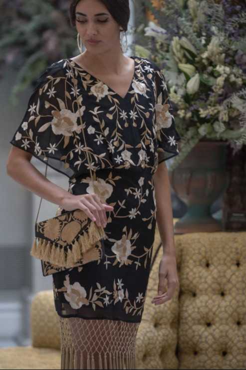 Vestido bordado mantón de manila